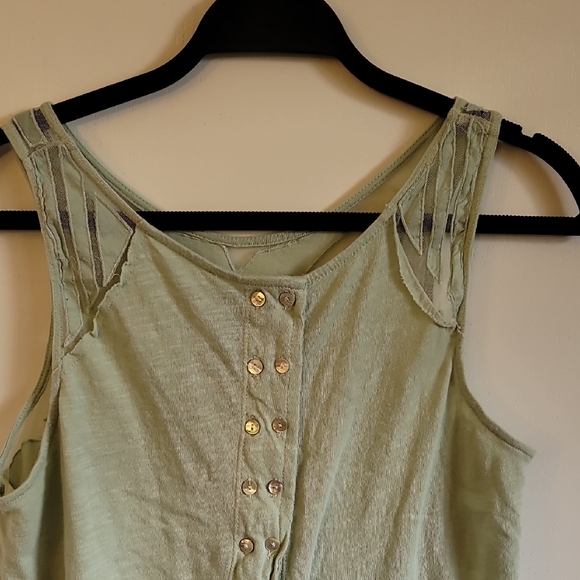 Free People Tops - Free People Flirty Women's NWOT Green Sleeveless Top